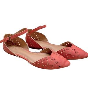 Mia Nona Laser-Cut Flats Size 7